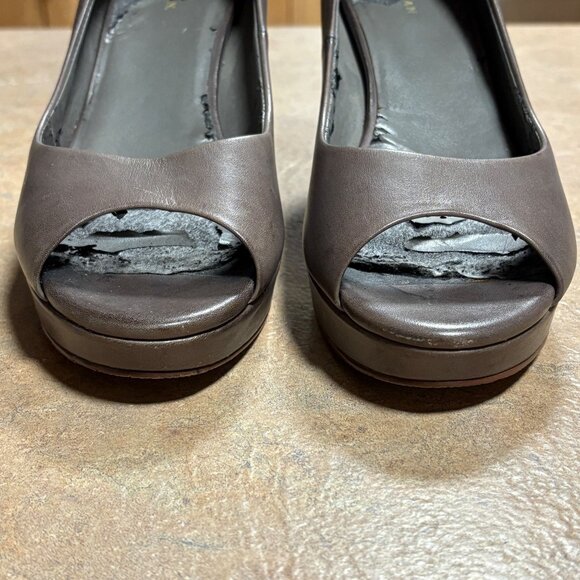 Cole Haan Sadie Open Toe Wedge Heels Size 9.5 Taupe Leather Classic - Picture 13 of 13